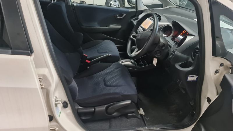  27319  HONDA FIT  2008  