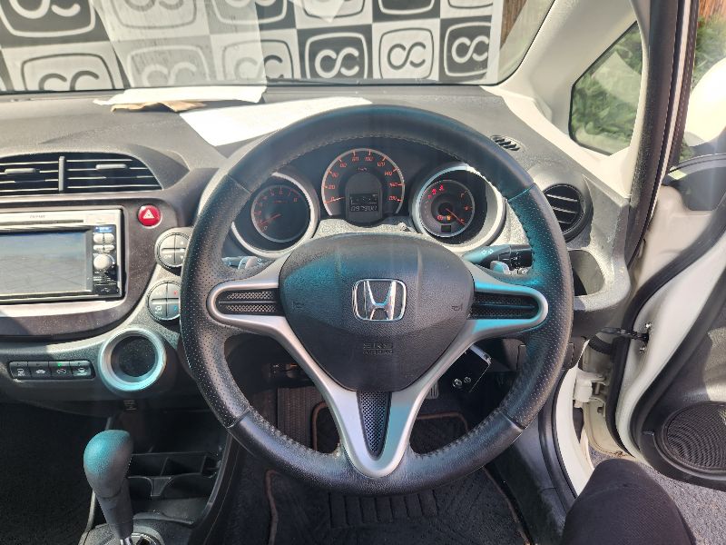  27322  HONDA FIT  2010  