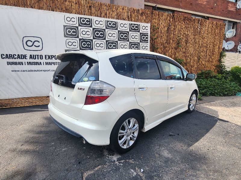  27322  HONDA FIT  2010  