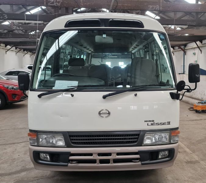  27392  HINO LIESSE BUS  2005  