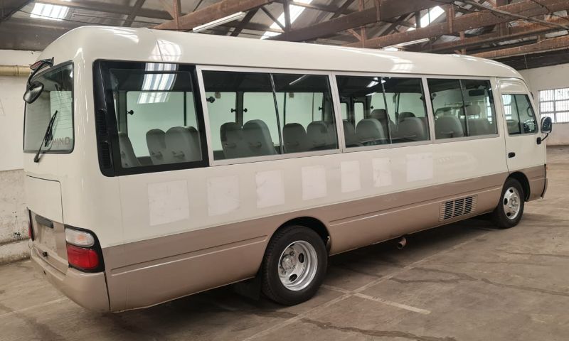  27392  HINO LIESSE BUS  2005  