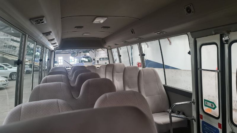  27392  HINO LIESSE BUS  2005  