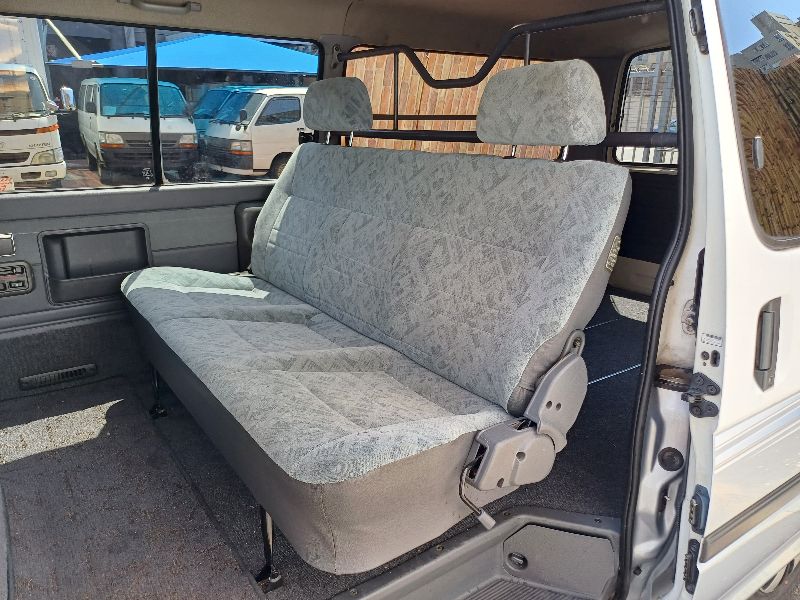  27460  TOYOTA HIACE  2001  