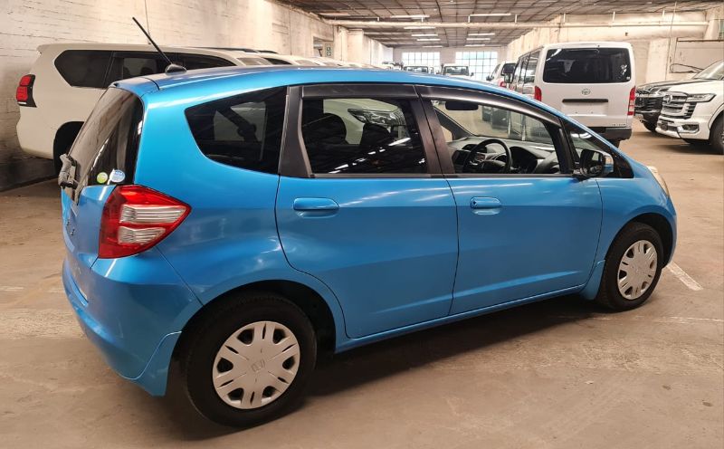 27481  HONDA FIT  2009  