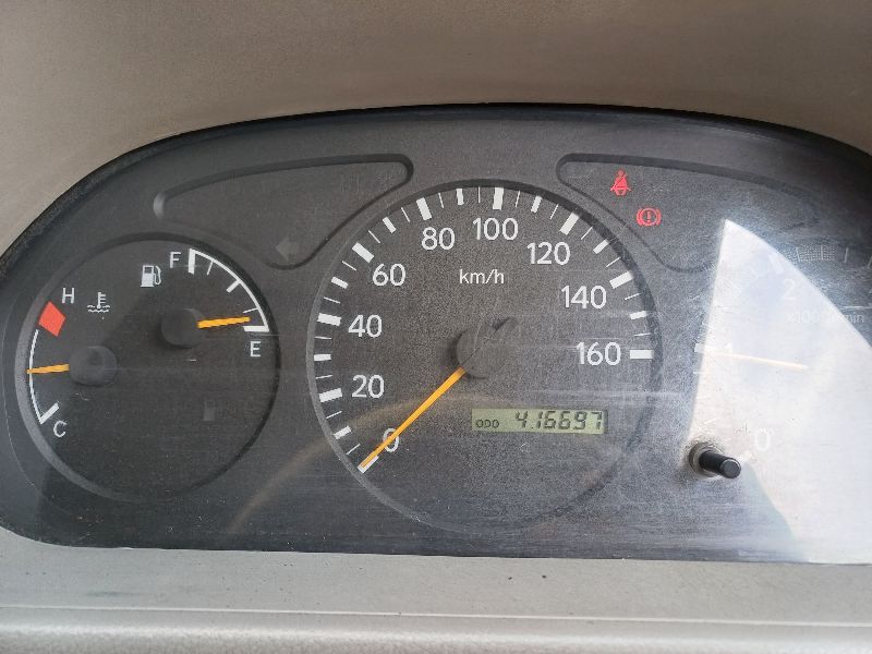  27494  HINO DUTRO  2003  
