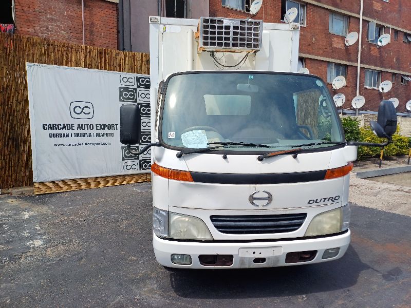  27530  HINO DUTRO  2000  