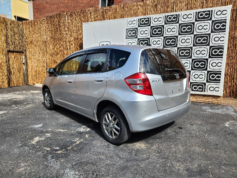  27535  HONDA FIT  2009  