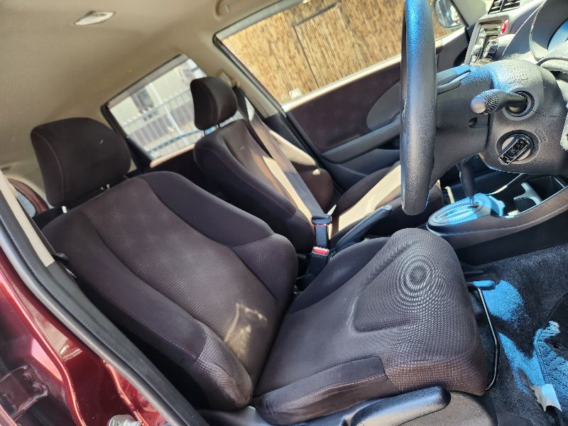  27581  HONDA FIT  2011  