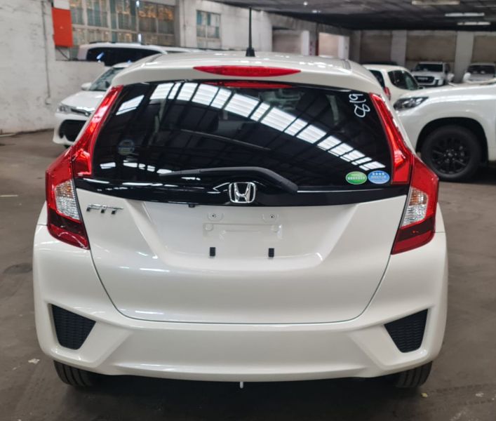  27621  HONDA FIT  2017  