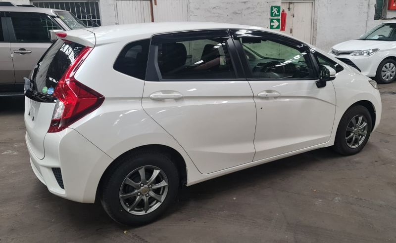  27621  HONDA FIT  2017  