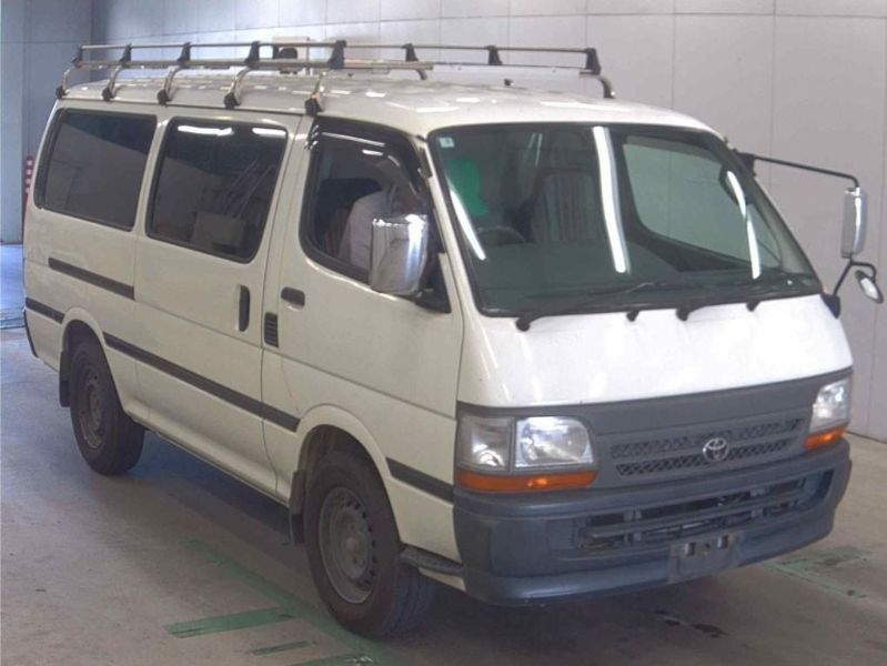 27624 TOYOTA HIACE 2004 