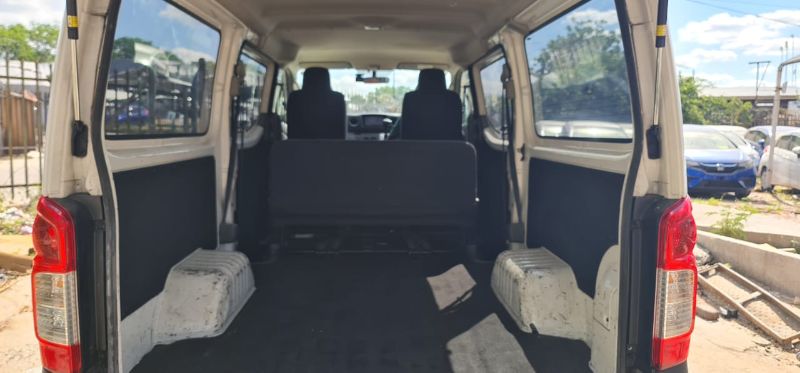  27685  NISSAN CARAVAN  2017  