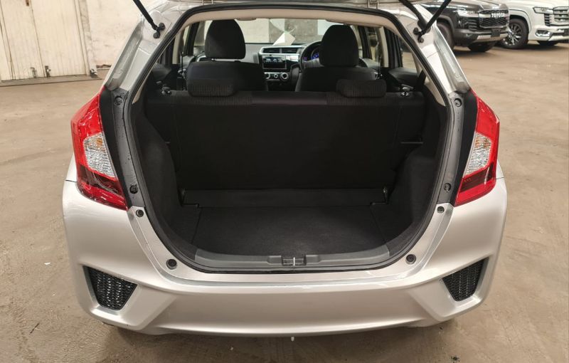  27705  HONDA FIT  2016  