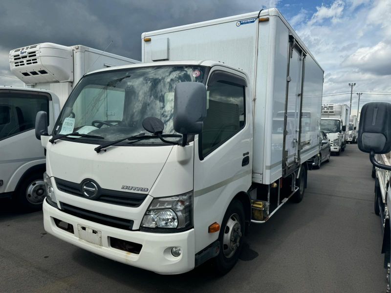  27741  HINO DUTRO  2015  
