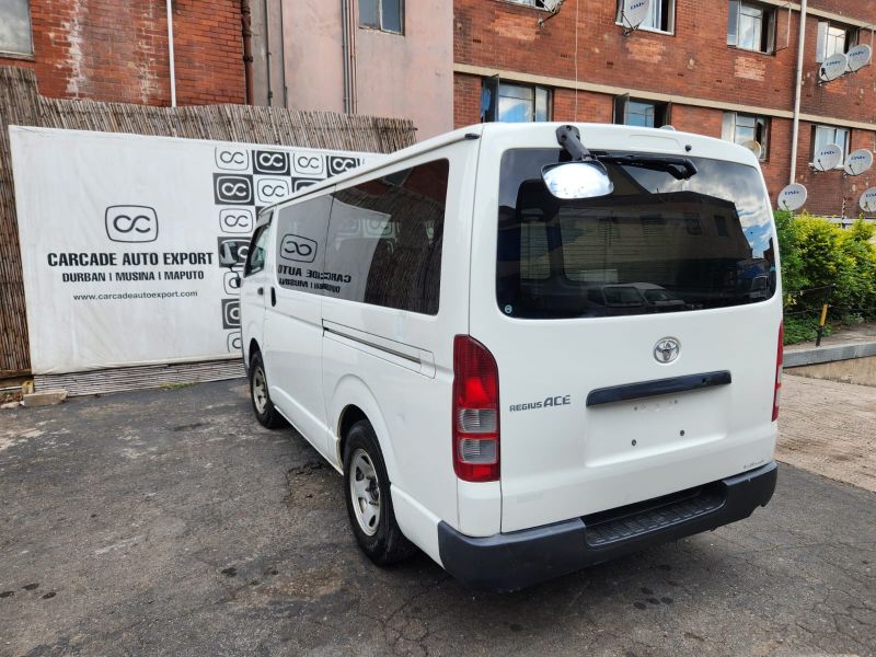  27802  TOYOTA REGIUS ACE  2005  