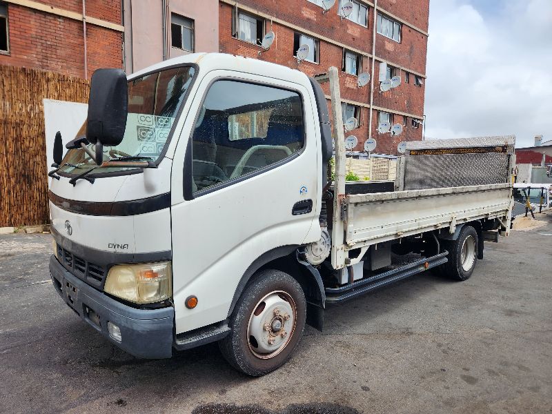  27806  TOYOTA DYNA  2006  