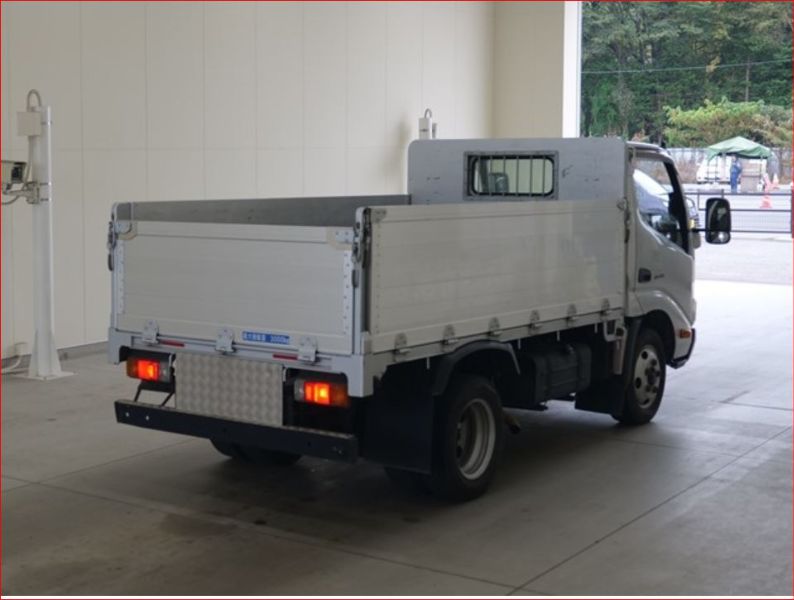  27820  HINO DUTRO  2013  