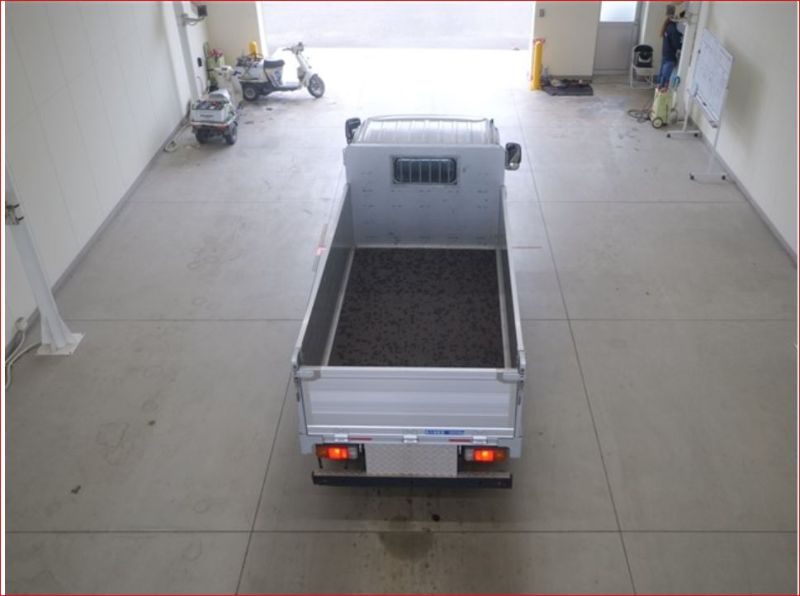  27820  HINO DUTRO  2013  
