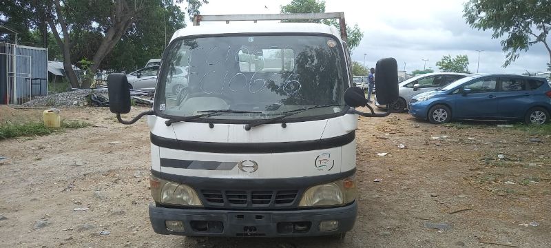  27867  HINO DUTRO  2003  