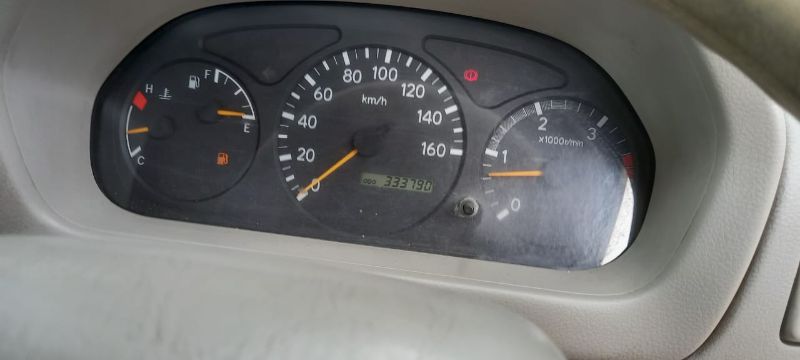  27867  HINO DUTRO  2003  