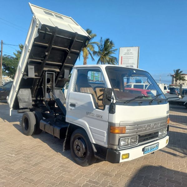  27890  TOYOTA DYNA  1991  