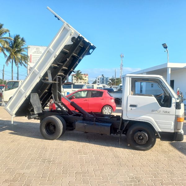  27890  TOYOTA DYNA  1991  