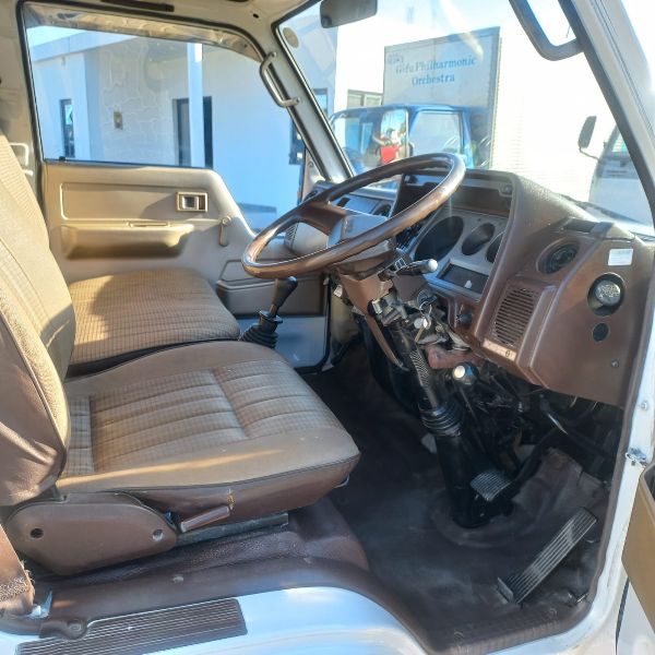  27890  TOYOTA DYNA  1991  
