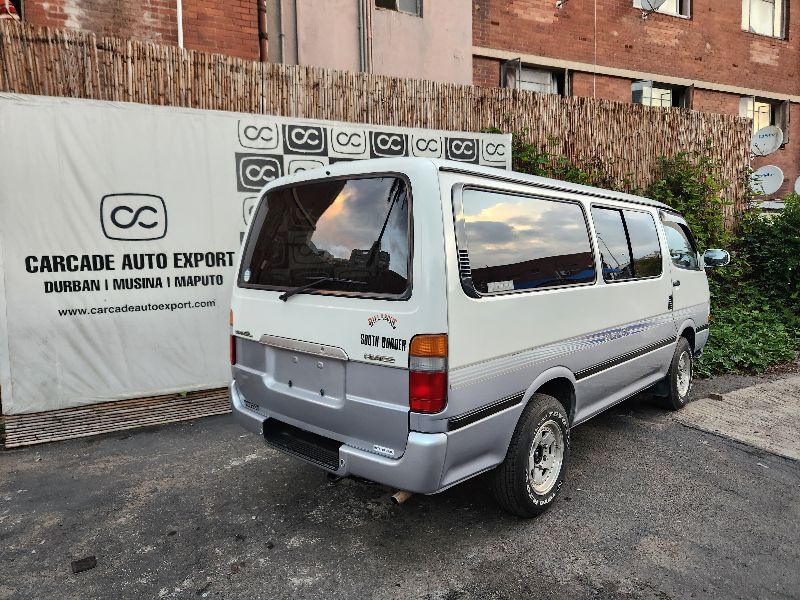  27913  TOYOTA HIACE  2000  