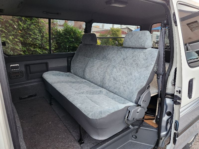  27913  TOYOTA HIACE  2000  