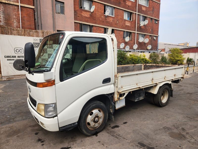  27914  TOYOTA DYNA  2001  