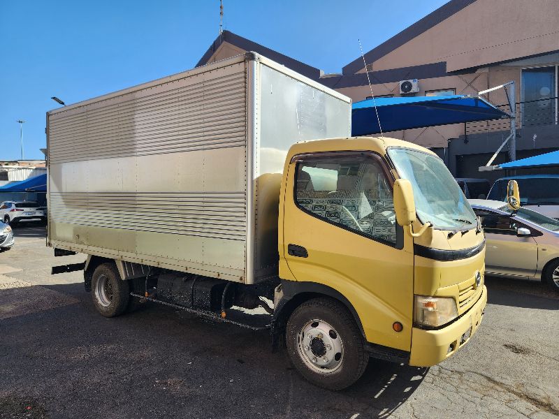  27917  HINO DUTRO  2007  