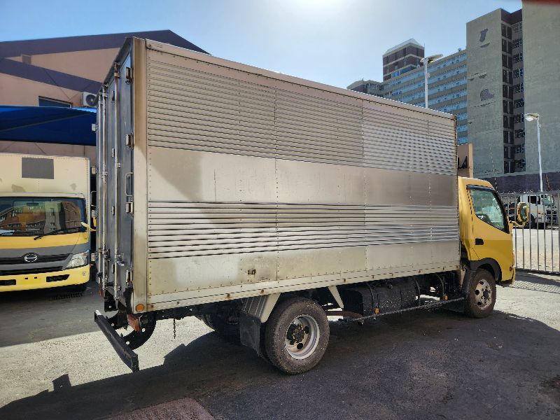  27917  HINO DUTRO  2007  