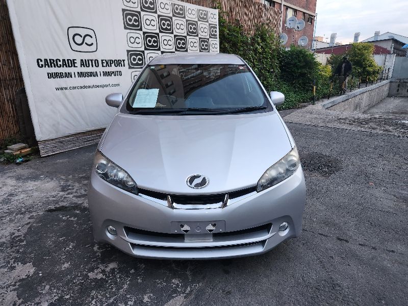 27945 TOYOTA WISH 2010