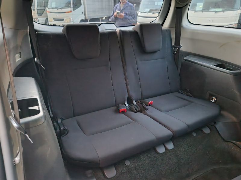  27945  TOYOTA WISH  2010  