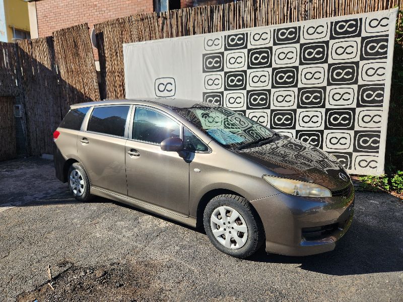  27991  TOYOTA WISH  2010  