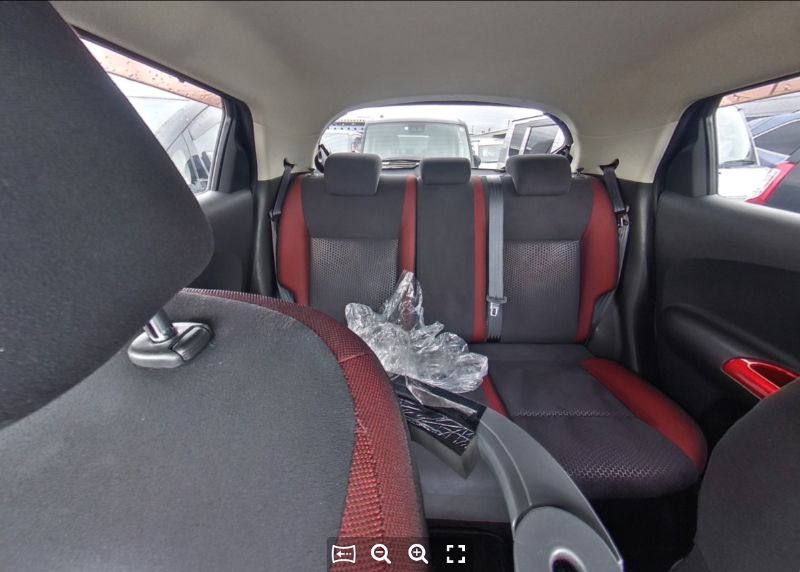  28005  NISSAN JUKE  2011  