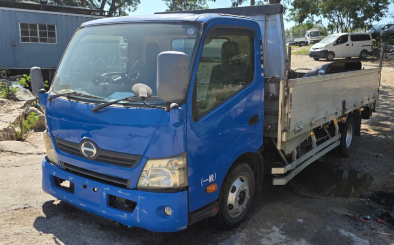  28122  HINO DUTRO  2012 