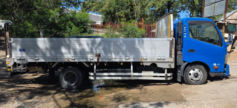  28122  HINO DUTRO  2012  