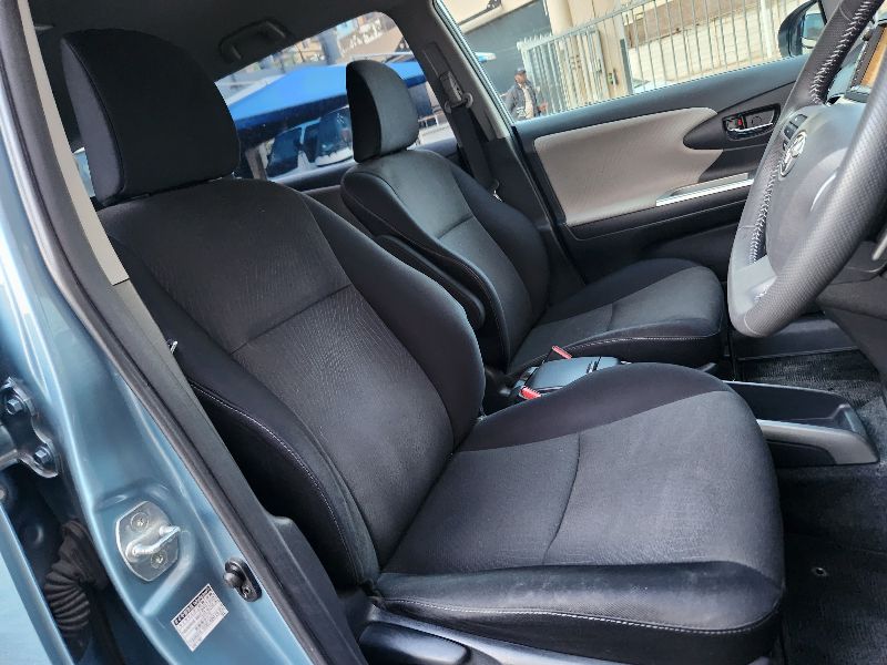 28123  TOYOTA WISH  2011  