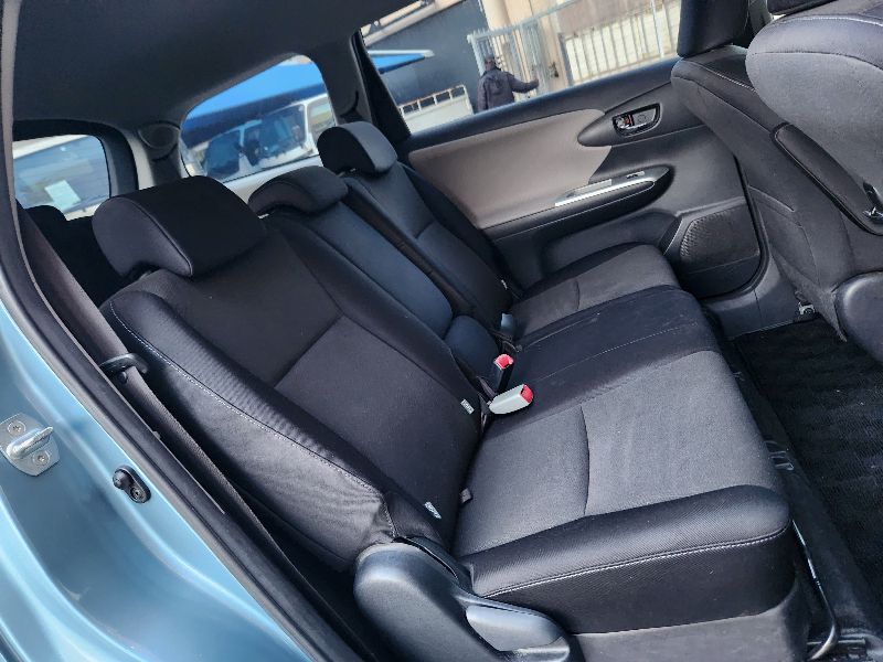  28123  TOYOTA WISH  2011  