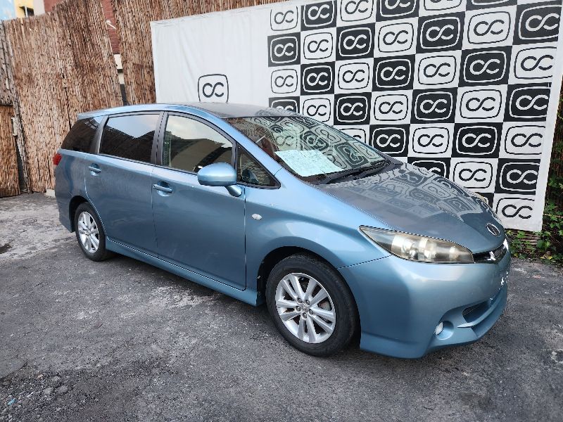  28123  TOYOTA WISH  2011  