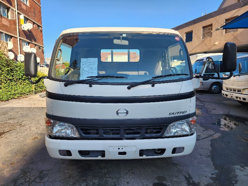  28126  HINO DUTRO  2005  