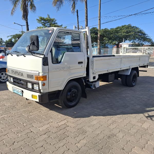  28130  TOYOTA TOYOACE  1993  