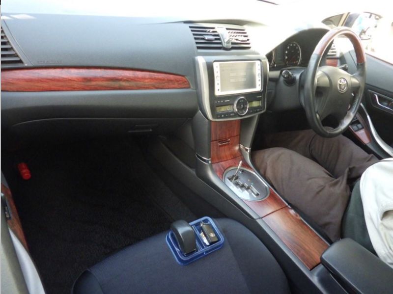  28198  TOYOTA ALLION  2010  
