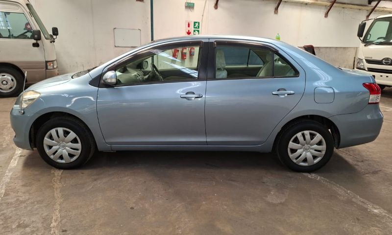  28201  TOYOTA BELTA  2009  