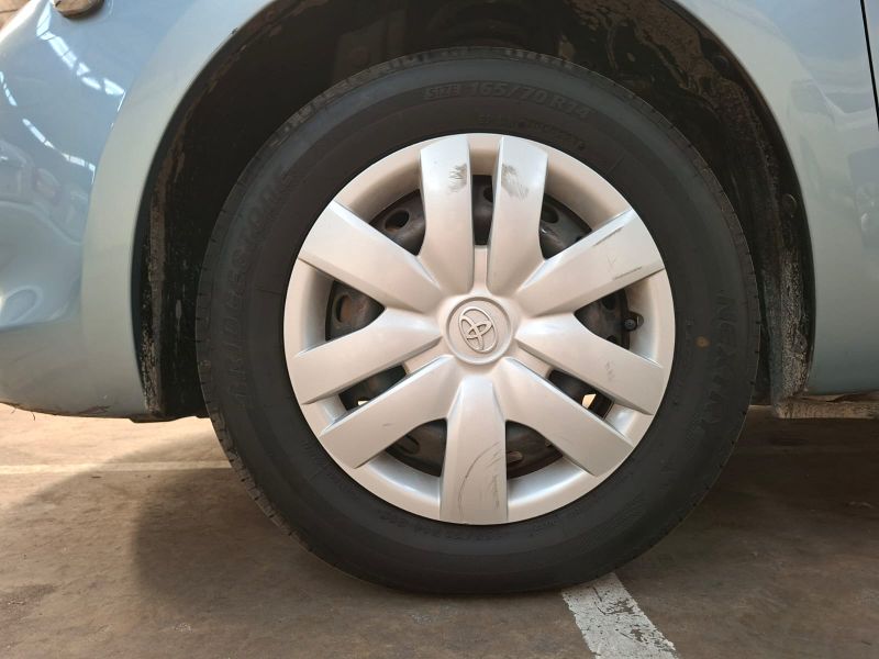  28201  TOYOTA BELTA  2009  