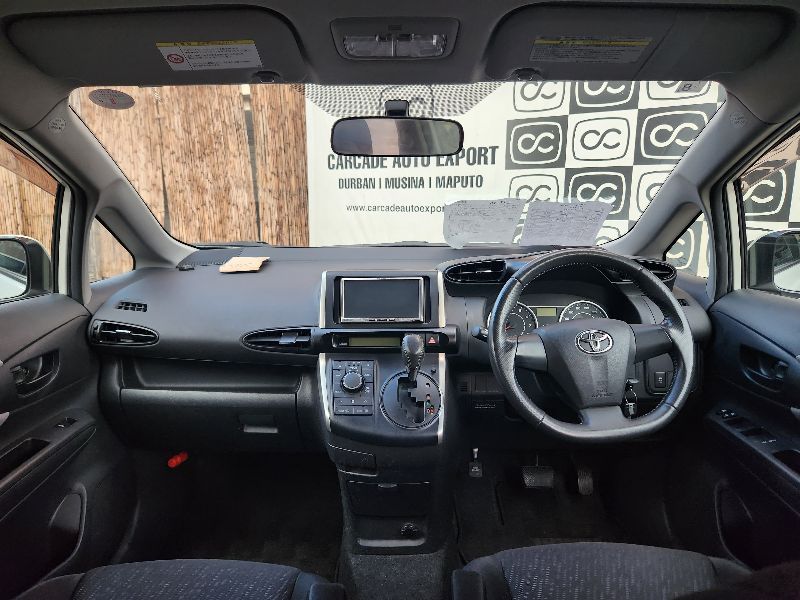  28206  TOYOTA WISH  2010  
