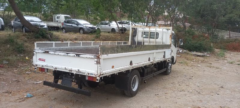  28213  HINO DUTRO  2003  