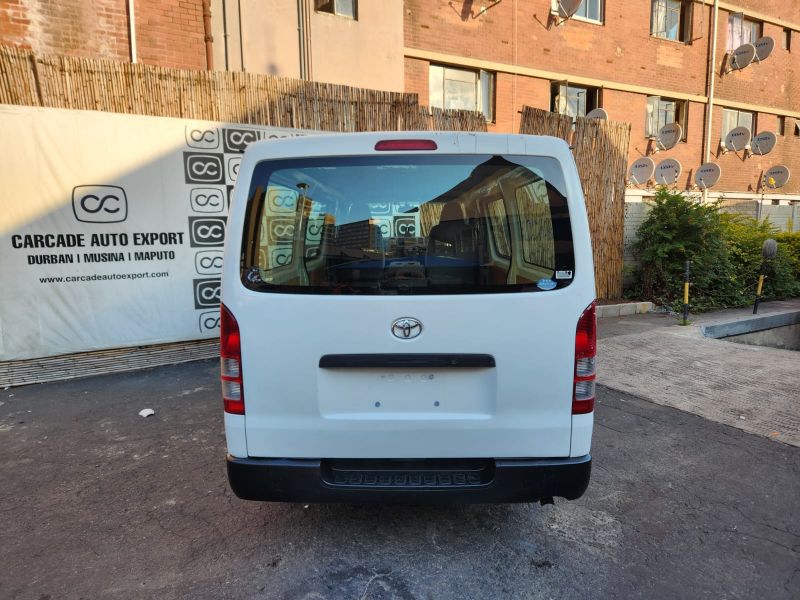  28265  TOYOTA HIACE  2006  
