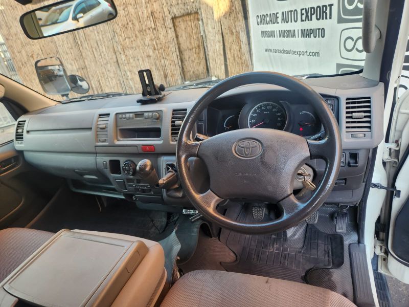  28265  TOYOTA HIACE  2006  